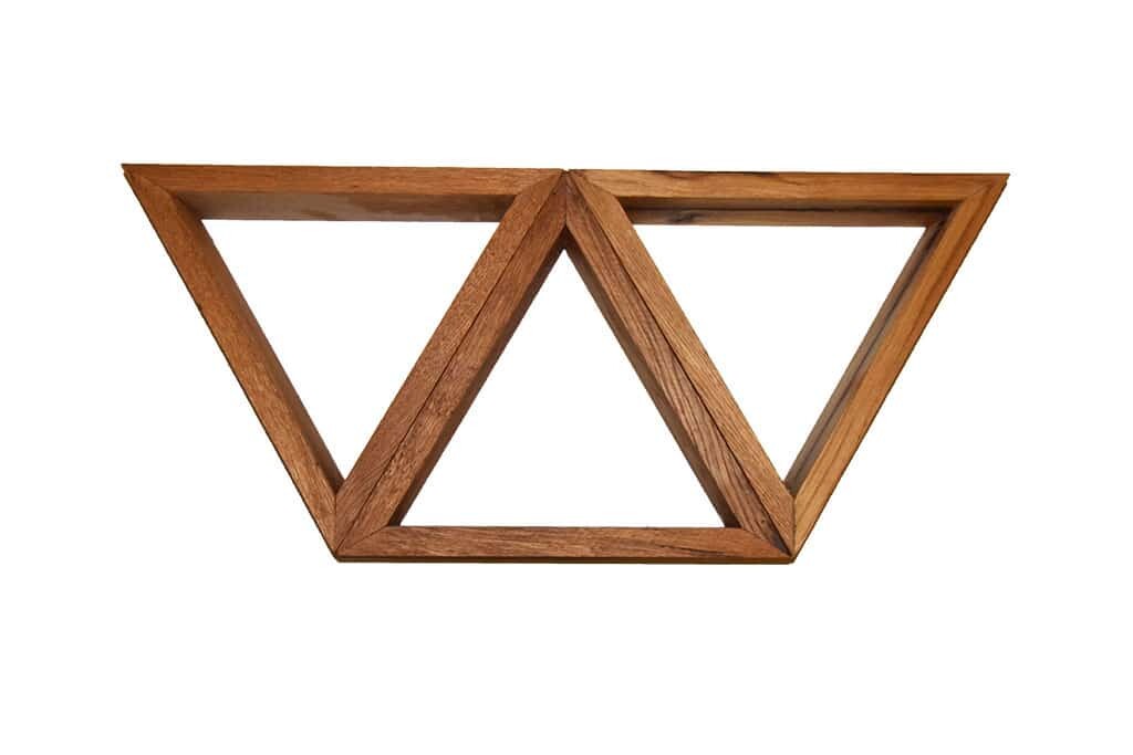 Altholz Triangle | Wandregal 1 Altholz Triangle | Wandregal